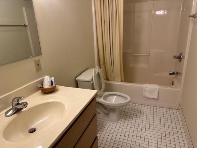 Newaygo Oakridge Motel المظهر الخارجي الصورة