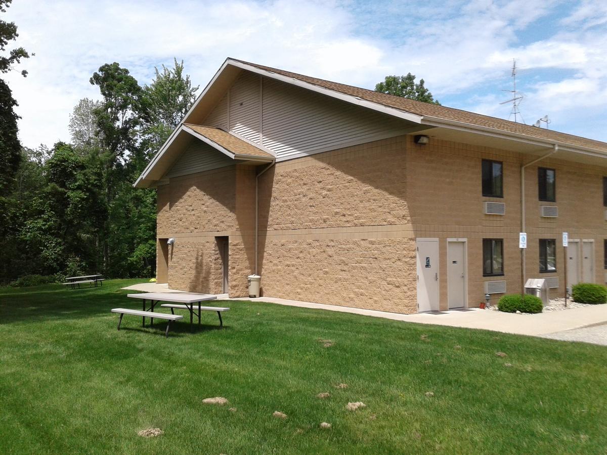 Newaygo Oakridge Motel المظهر الخارجي الصورة